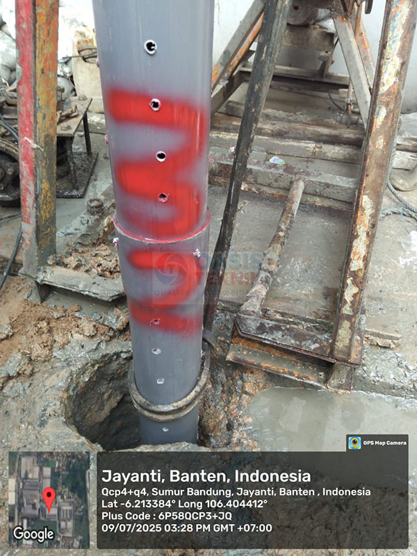 proses pengeboran sumur bor 150 m di PT Universal Luggage Indonesia